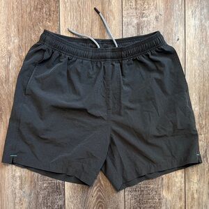 Chubbies Hybrid land/water Black Athletic Drawstring Shorts size M 5.5 inseam